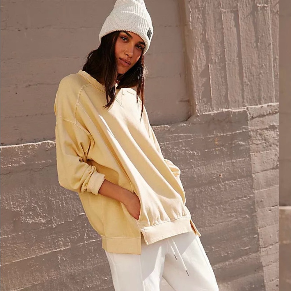 🆕 FREE PEOPLE Movement Intercept Pullover in Oatmilk